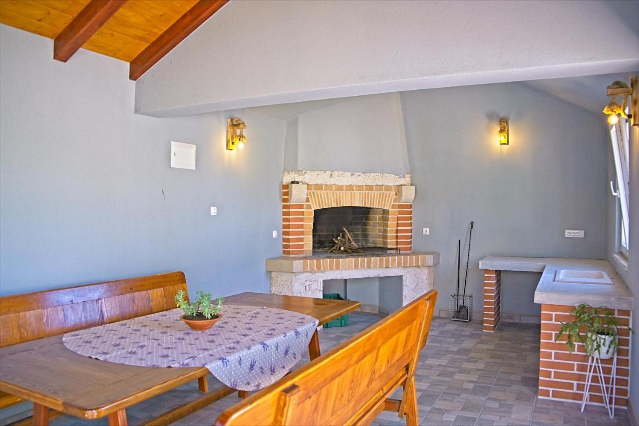Apartman Nikica Postira Extérieur photo