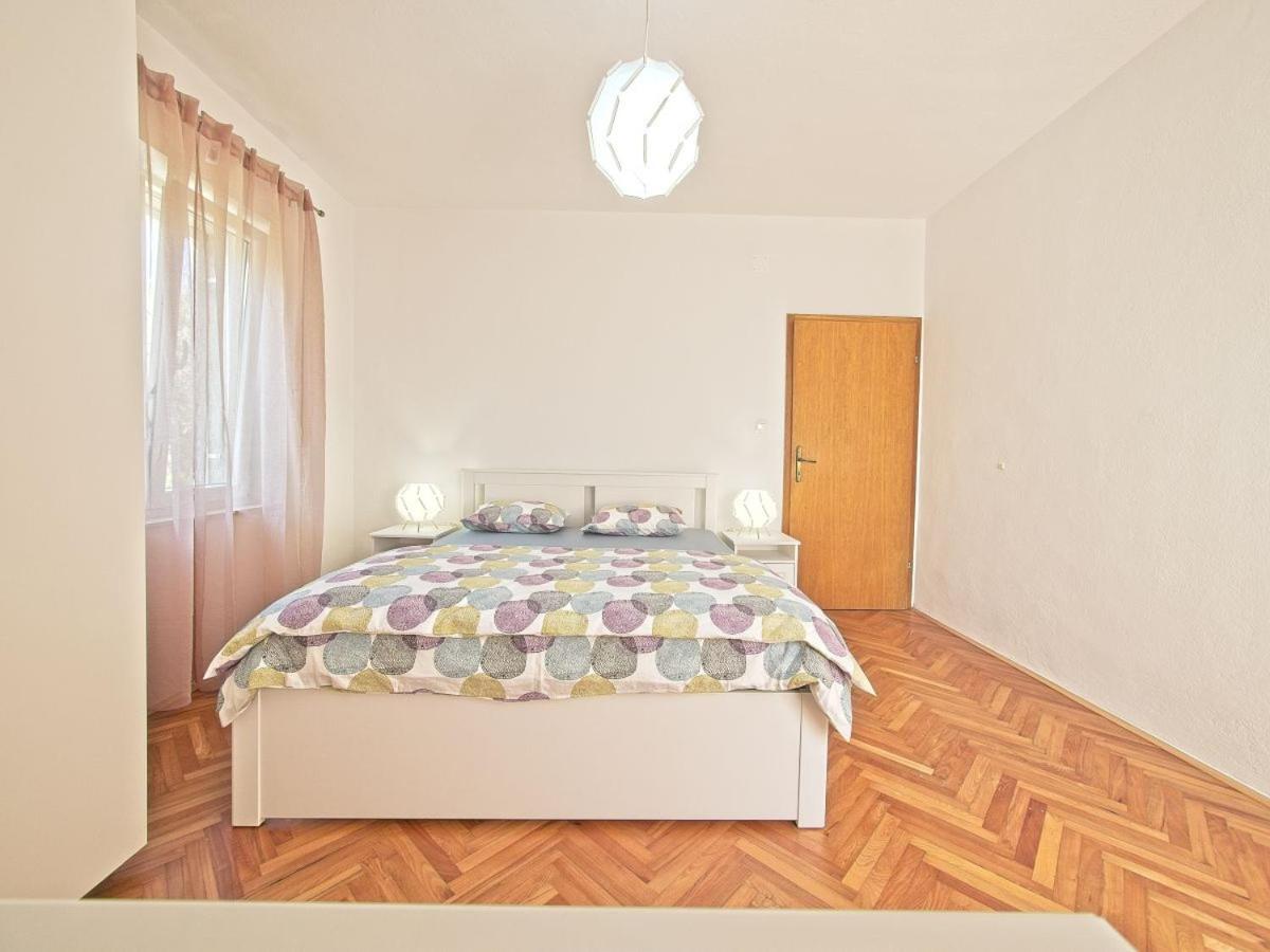 Apartman Nikica Postira Extérieur photo