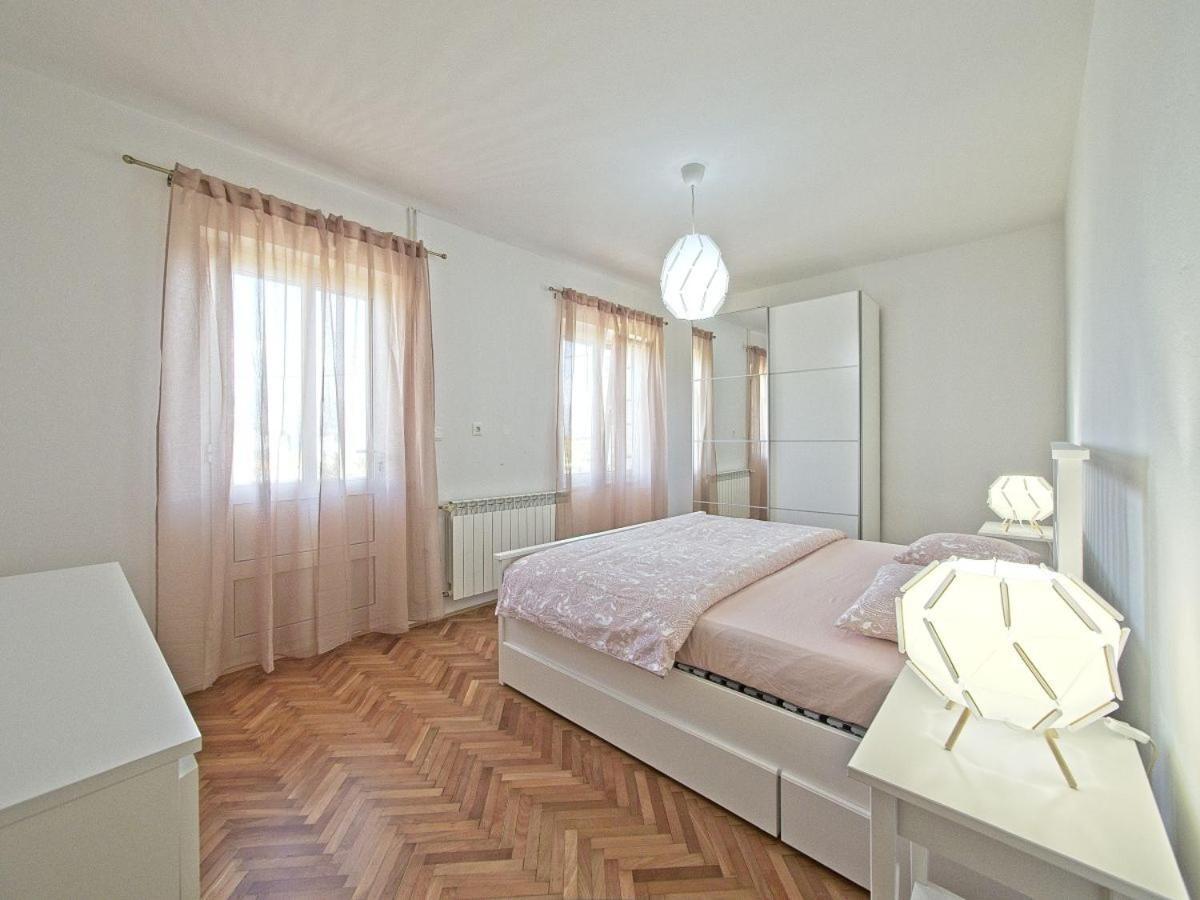 Apartman Nikica Postira Extérieur photo