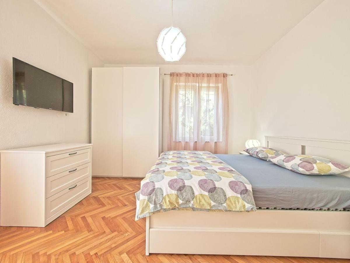 Apartman Nikica Postira Extérieur photo