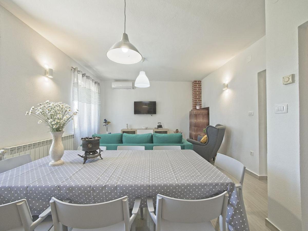 Apartman Nikica Postira Extérieur photo