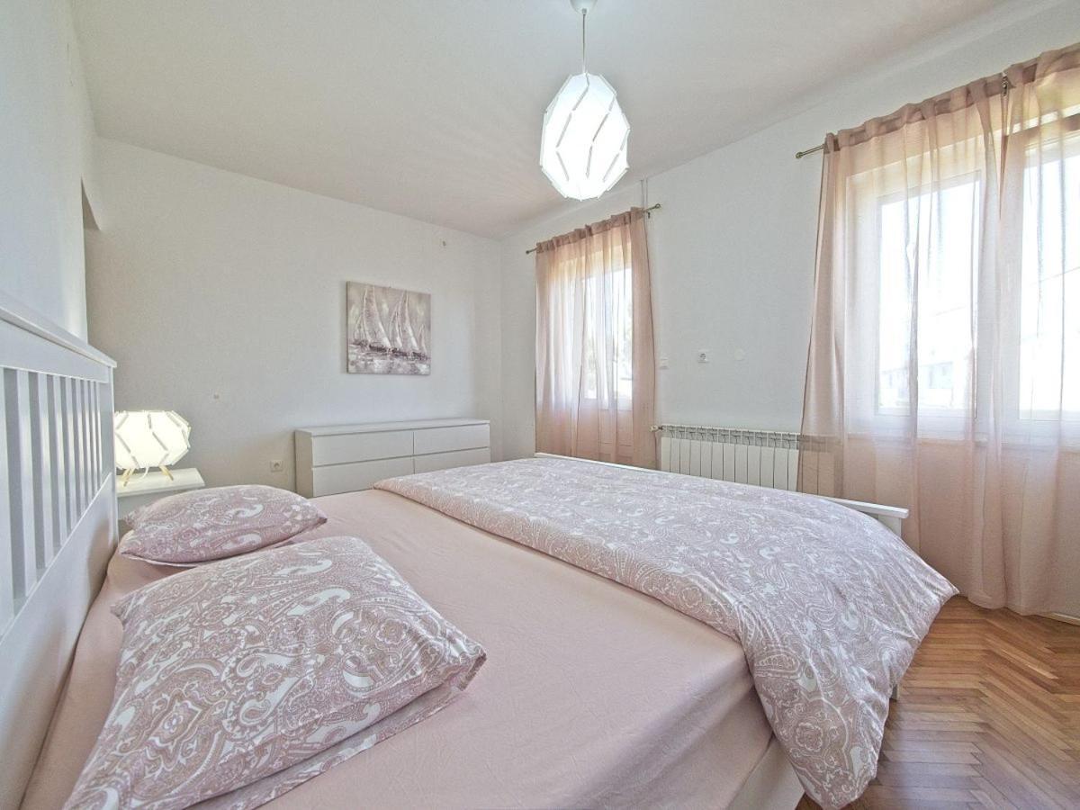 Apartman Nikica Postira Extérieur photo